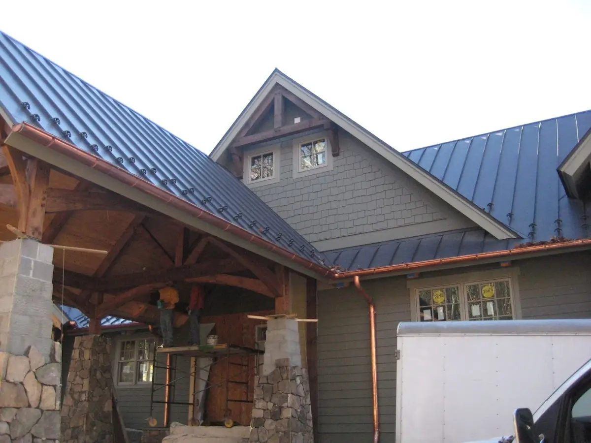 Craftsman Roofing team delivering quality roofing work in Queen Acres